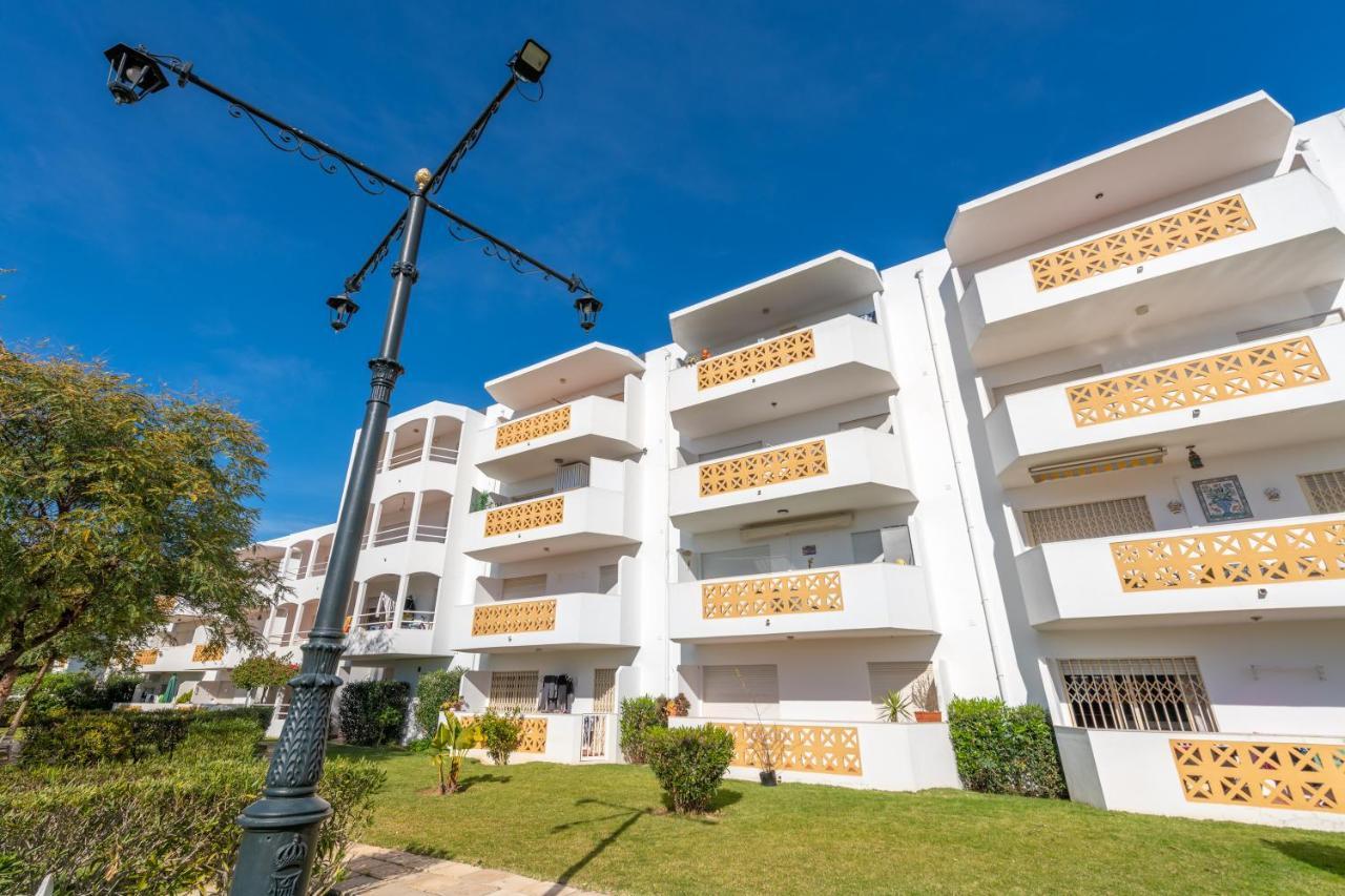 Algarsun - Idealy Situated Holiday Apartment With All Modern Comfort Albufeira Exteriör bild